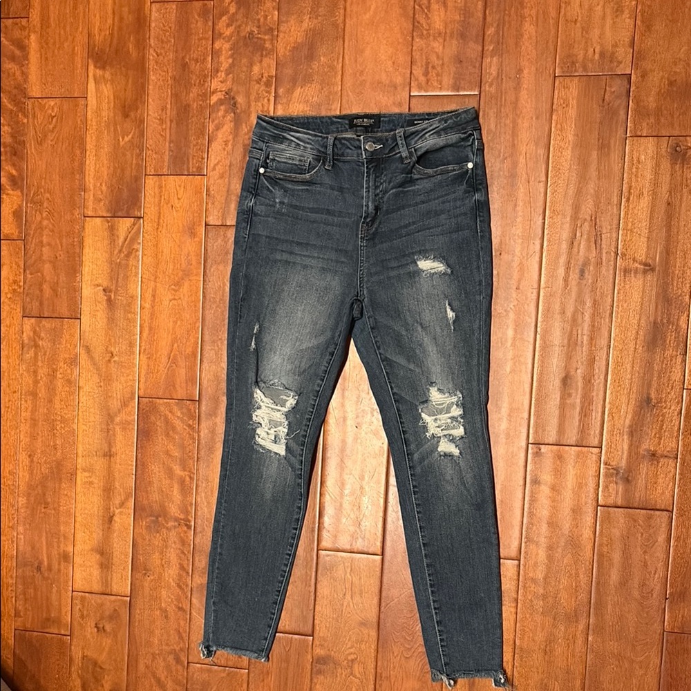 Judy Blue Distressed Skinny Jeans